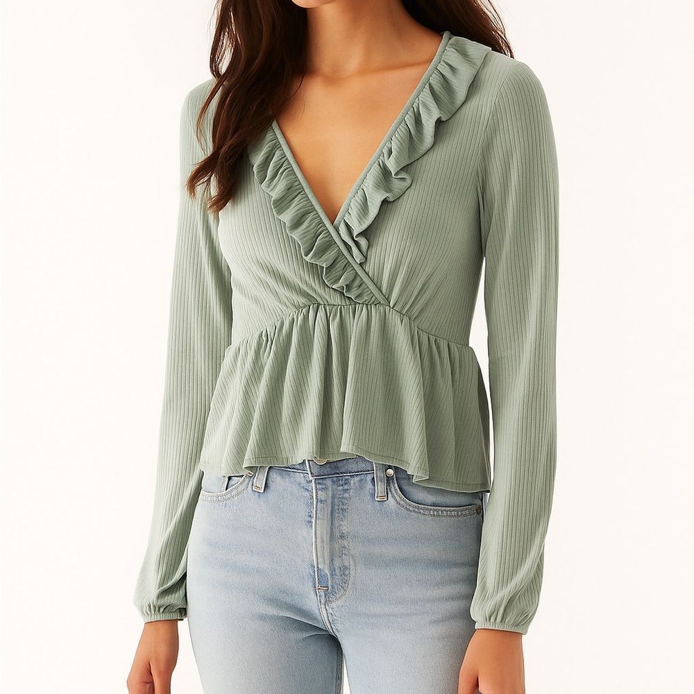 Peach Love California Womens Ruffled Front Blouse Top Green Medium